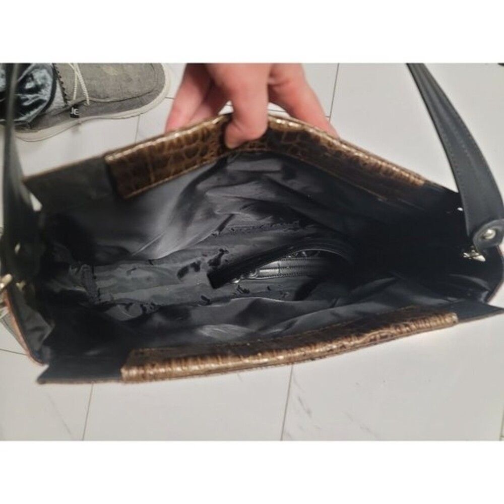 womens large pattened and worn miche drew purse - Picture 7 of 7
